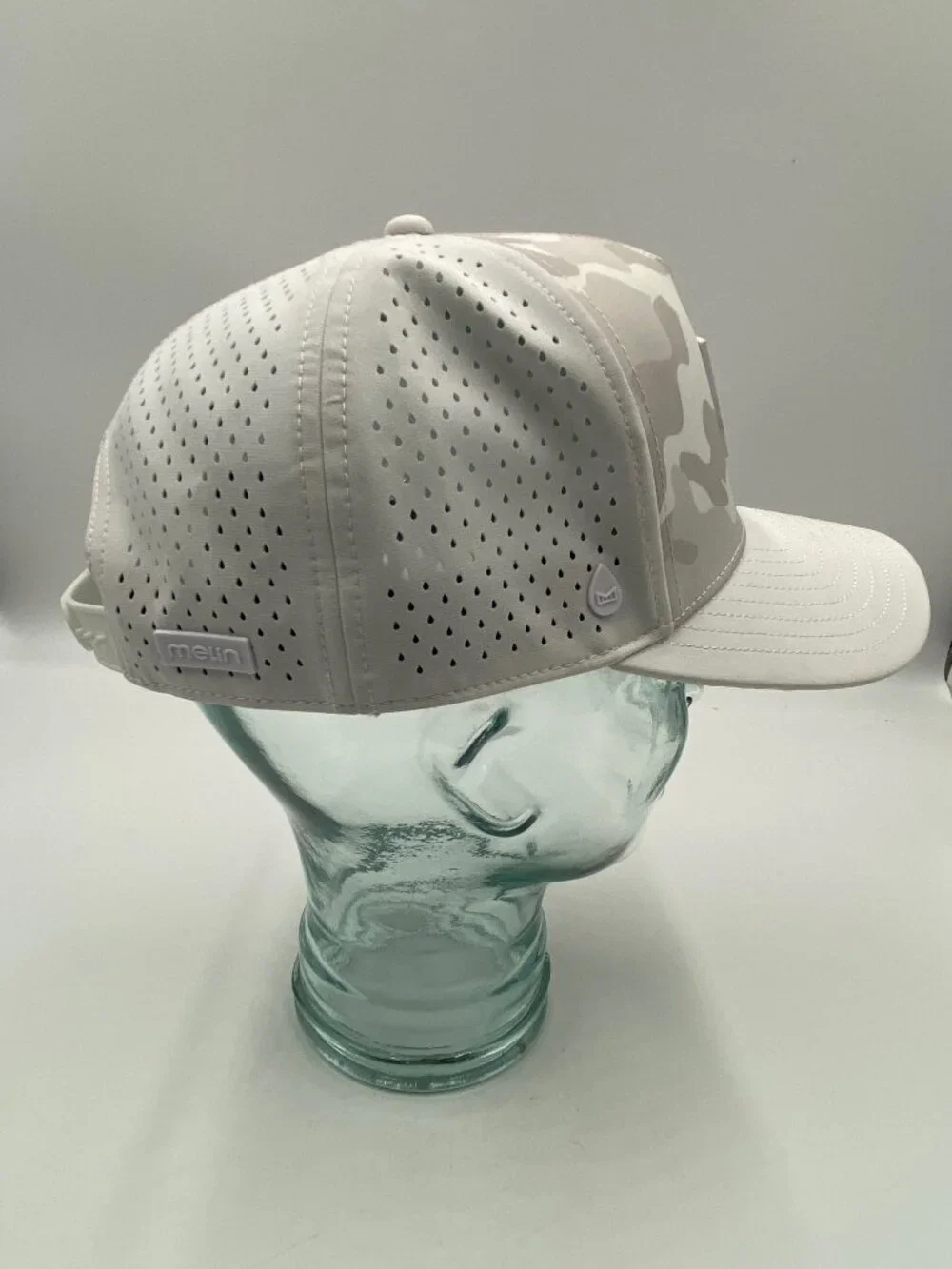 Melin Odyssey Hydro White Gray Camo Hat Snapback Cap Classic Sz Adjustable Patch